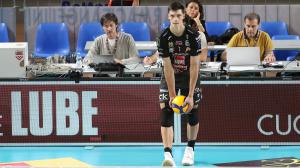 След близо половин година Алекс Николов се завърна в игра
