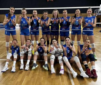 И момичетата отличнички срещу Локомотив