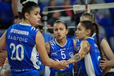  ДАМИТЕ ИГРАХА КАТО РАВНИ С РОМА ПРИ ПЪРВАТА СИ ЗАГУБА В ЕВРОПА