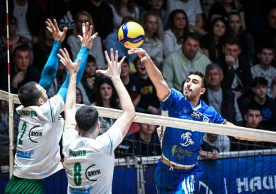 Левски взе поправителния с 3:0 във Варна